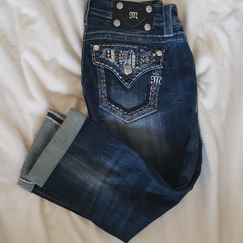 Miss Me signature cuffed capri
